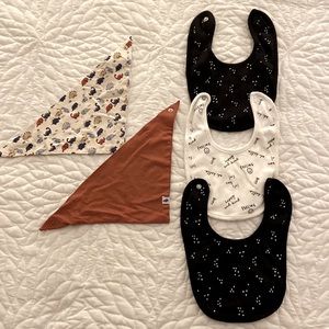 3/ $20 - Organic cotton bibs - set of 5